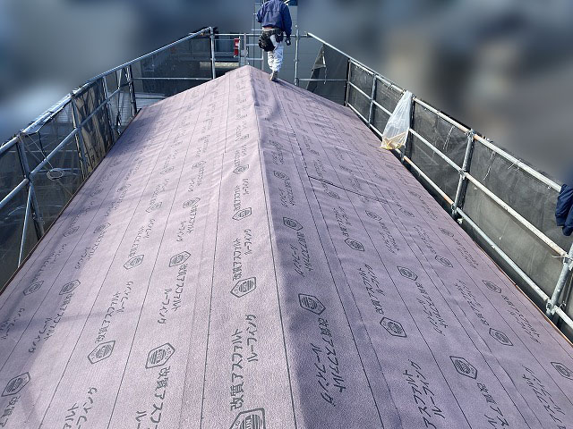 防水シート張り